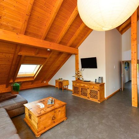 Ferienwohnung Im Erzgebirge Langenweissbach エクステリア 写真