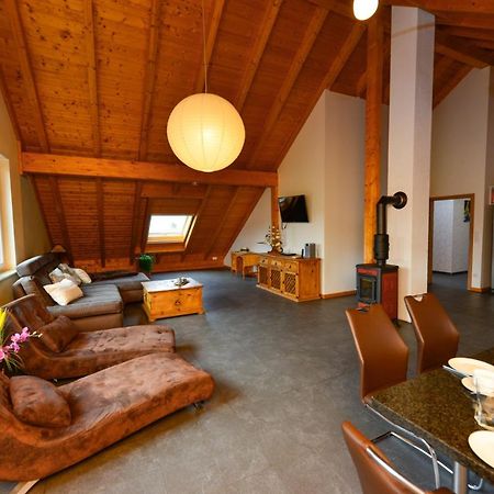Ferienwohnung Im Erzgebirge Langenweissbach エクステリア 写真