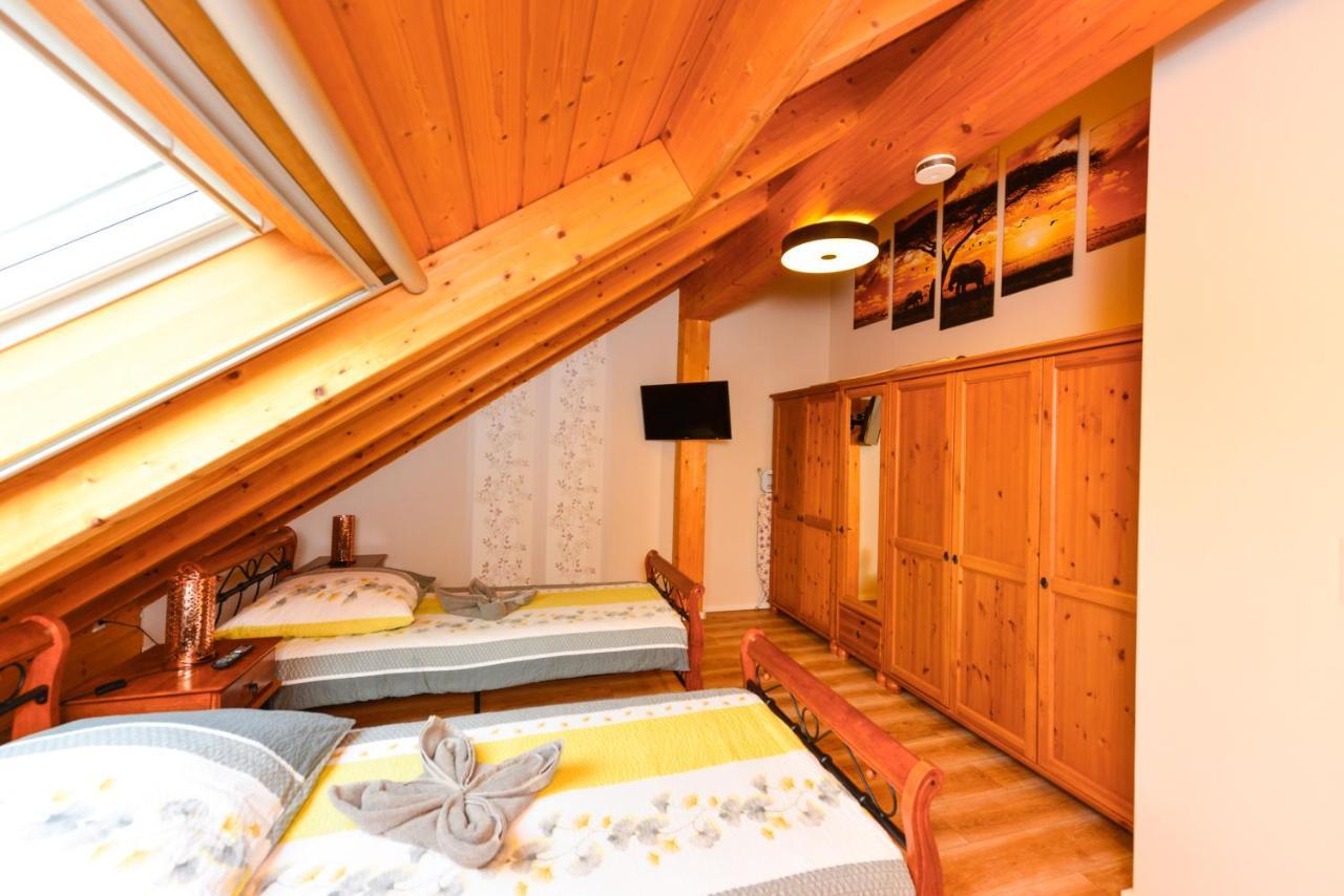 Ferienwohnung Im Erzgebirge Langenweissbach エクステリア 写真